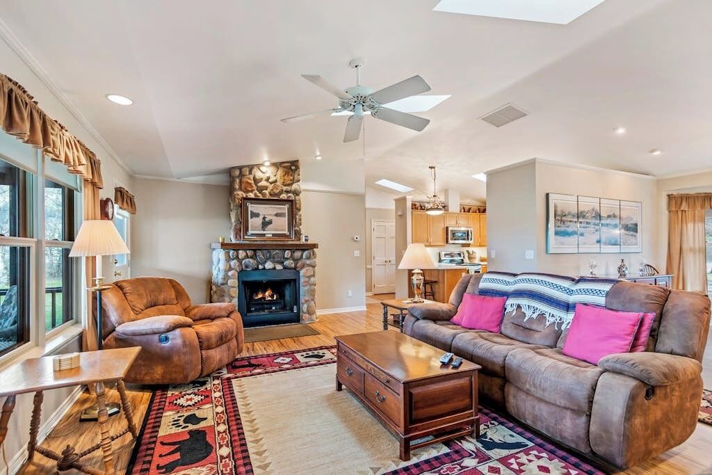 Photo of Livingroom in Sagle