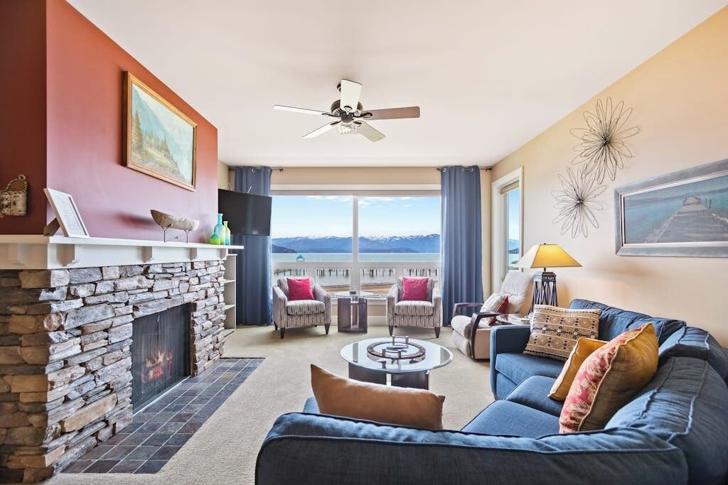 Photo of Livingroom in Sandpoint