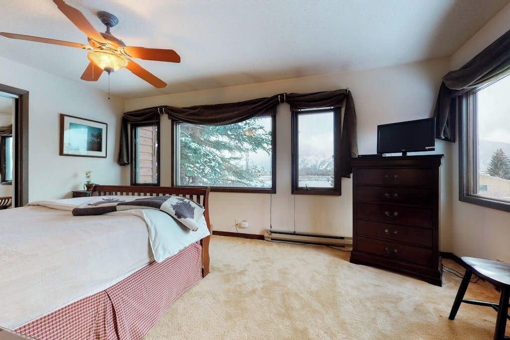 Photo of Bedroom in Jackson