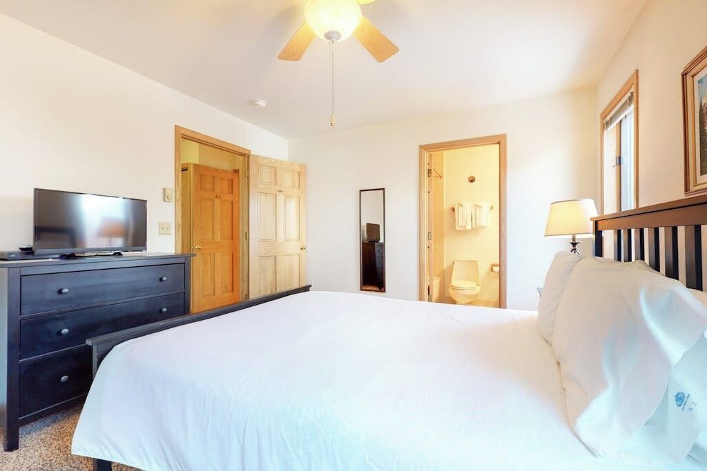 Photo of Bedroom in Jackson