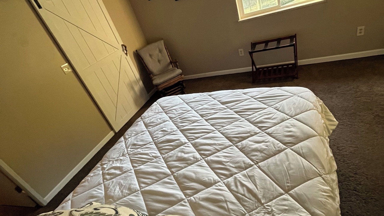 Photo of Bedroom in Grants Pass