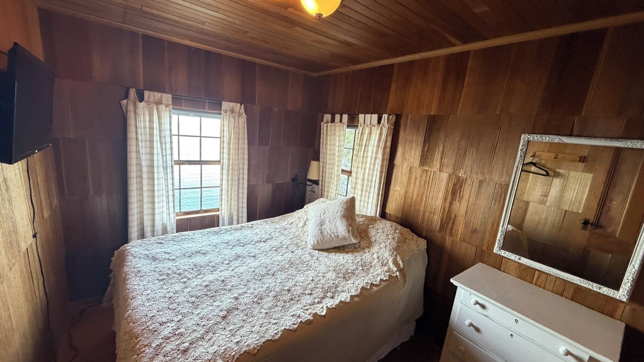 Photo of Bathroom in Coupeville