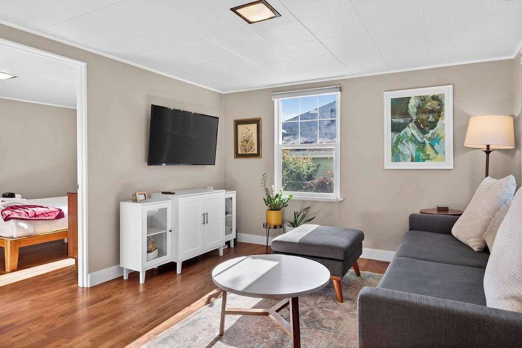 Photo of Livingroom in East End