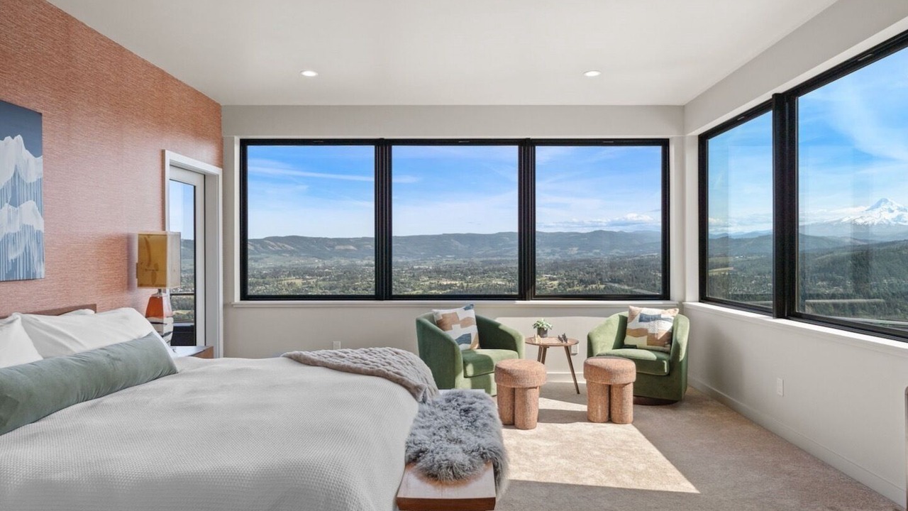 Photo of Bedroom in Underwood