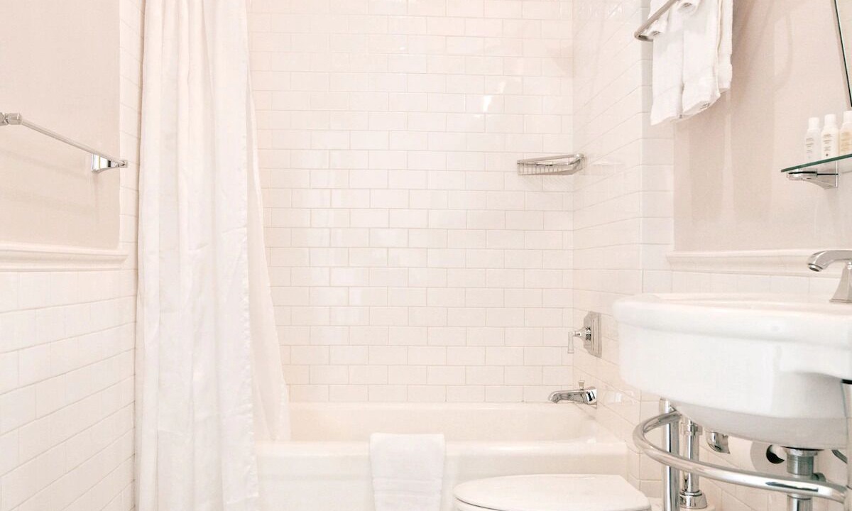 Photo of Bathroom in Goose Hollow