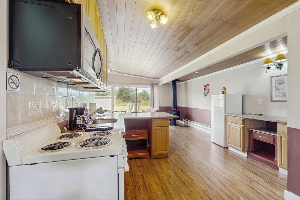 Photo of Kitchen in Copalis Beach