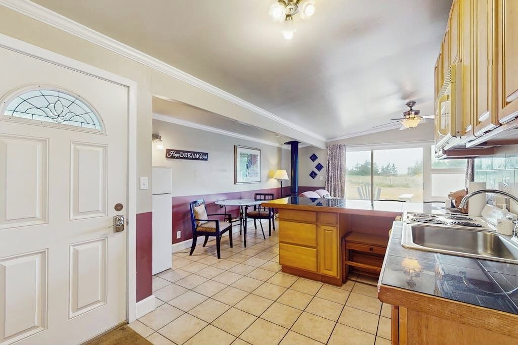 Photo of Kitchen in Copalis Beach