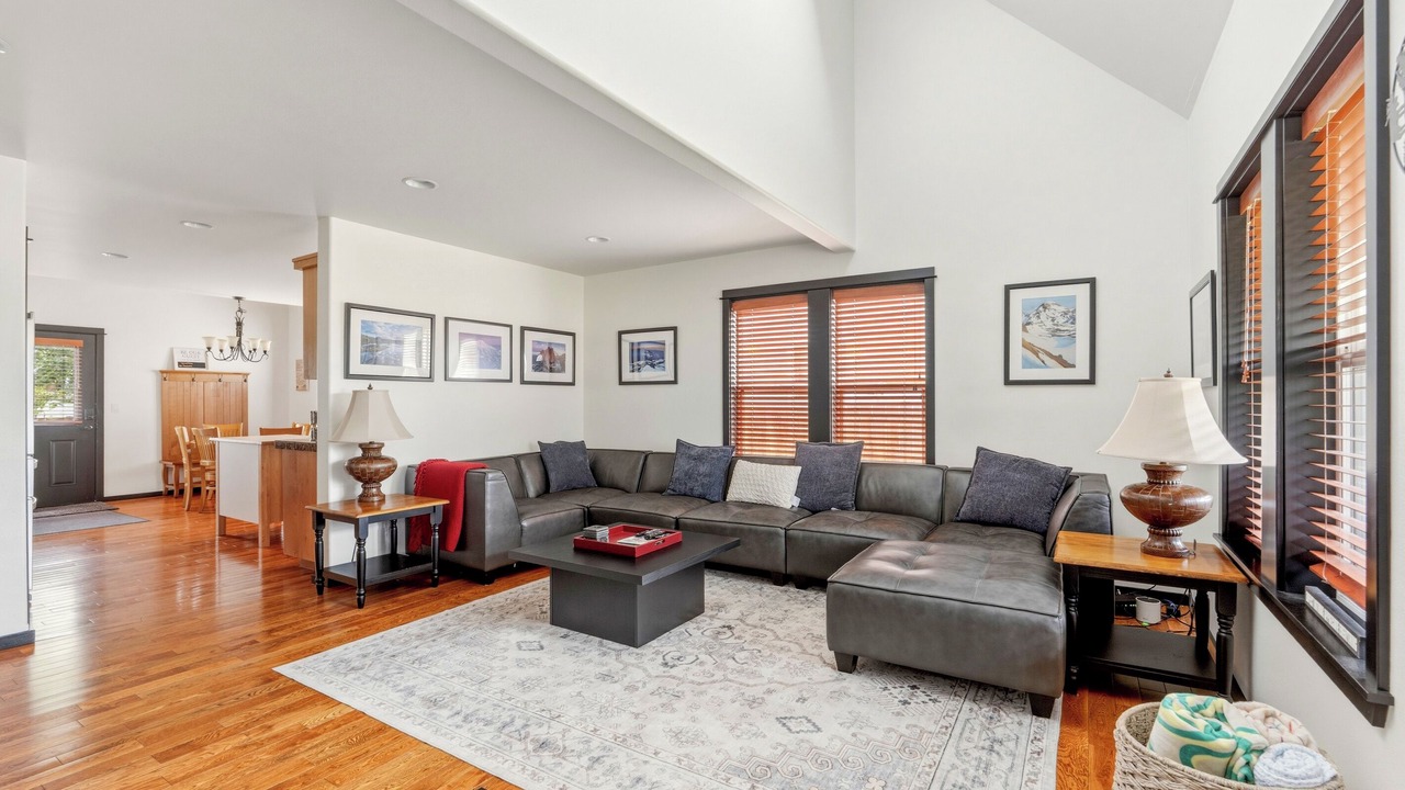 Photo of Bedroom in Sisters