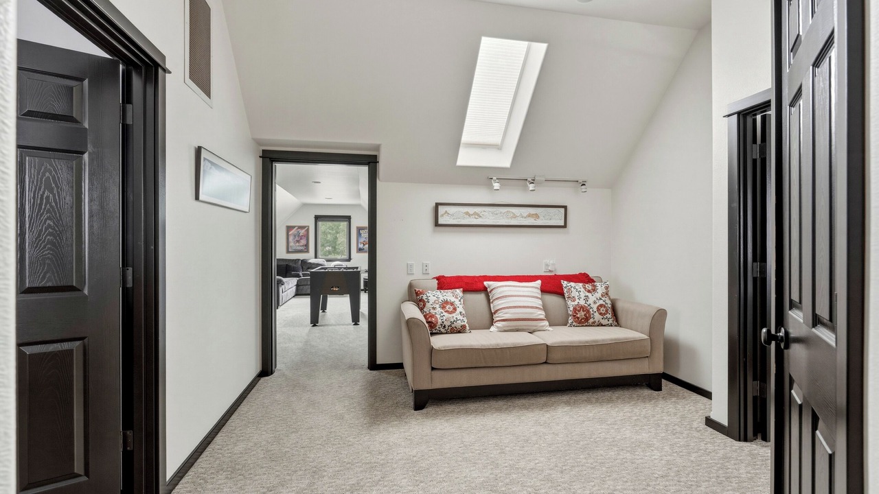 Photo of Bedroom in Sisters
