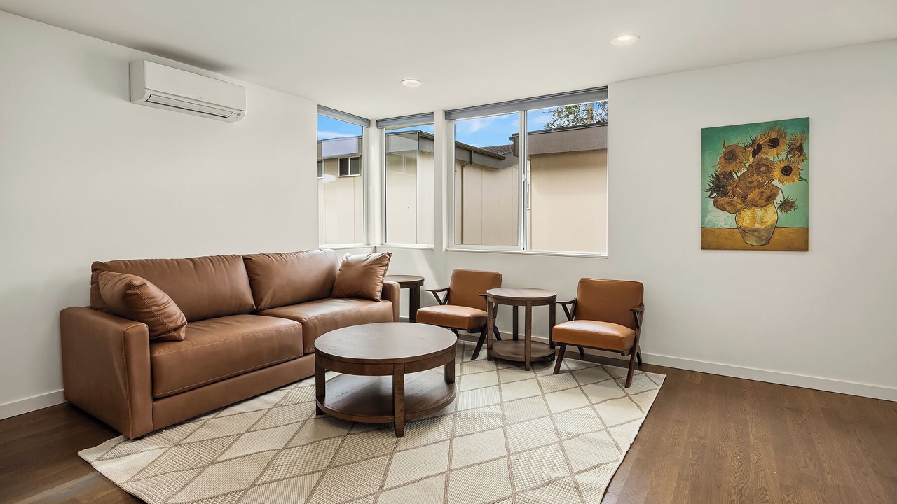 Photo of Livingroom in North Delridge