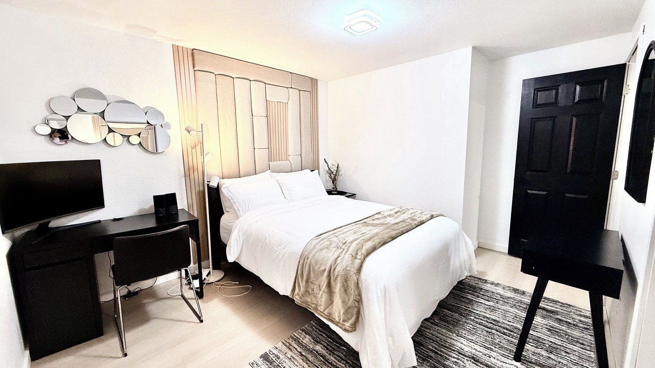 Photo of Bedroom in Picnic Point-North Lynnwood