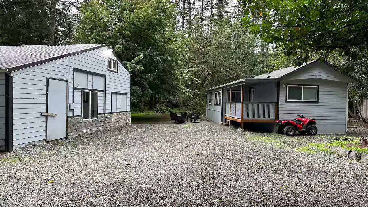 Photo of Outdoor in Gold Bar