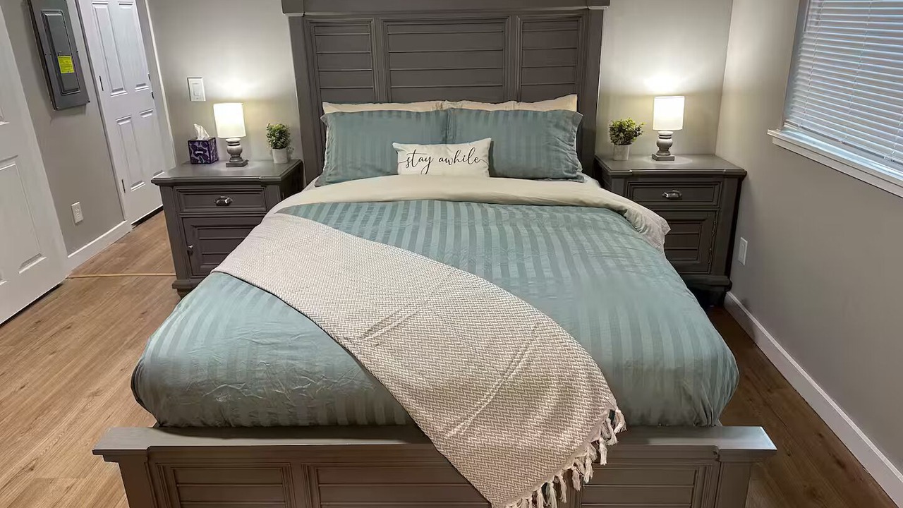 Photo of Bedroom in Gold Bar