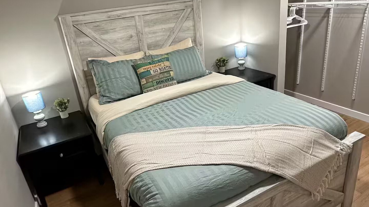 Photo of Bedroom in Gold Bar