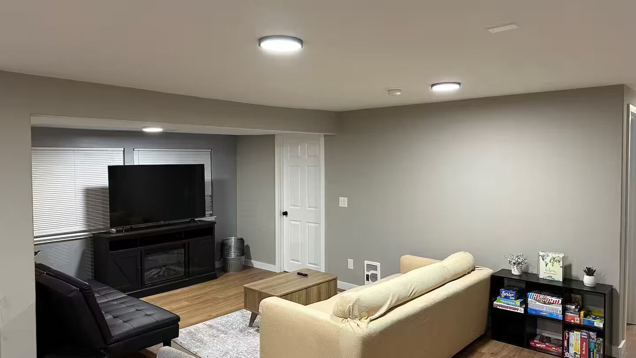 Photo of Livingroom in Gold Bar