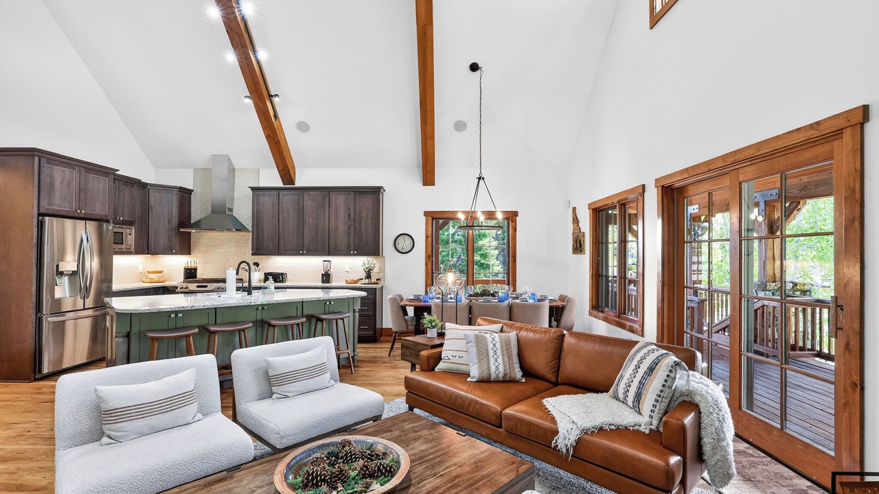Photo of Livingroom in Tamarack Resort