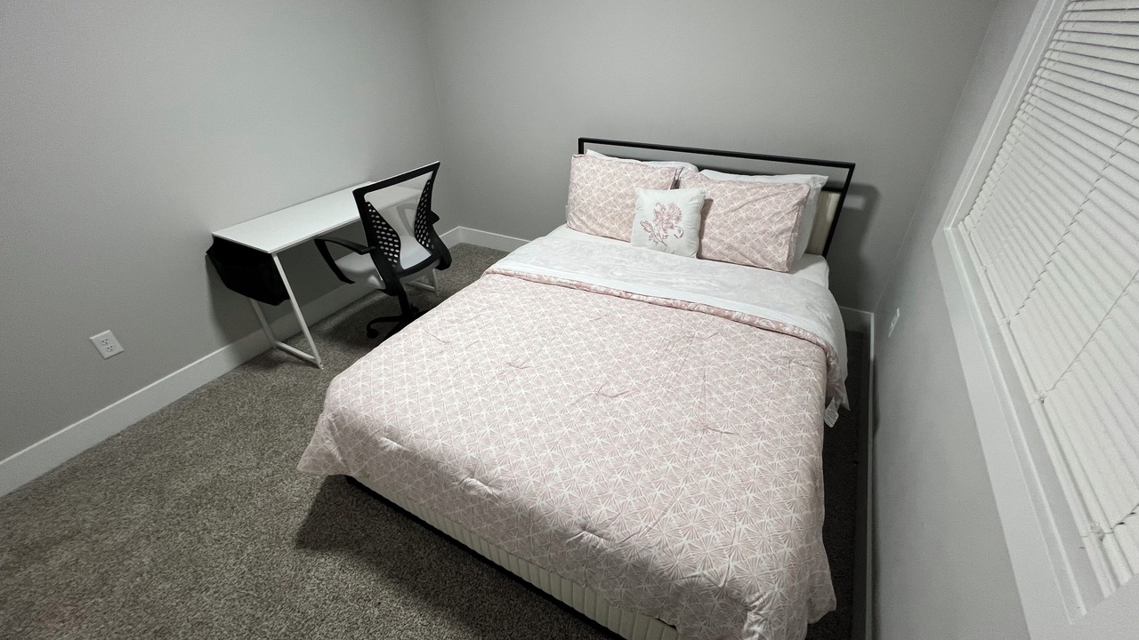 Photo of Bedroom in South Richland