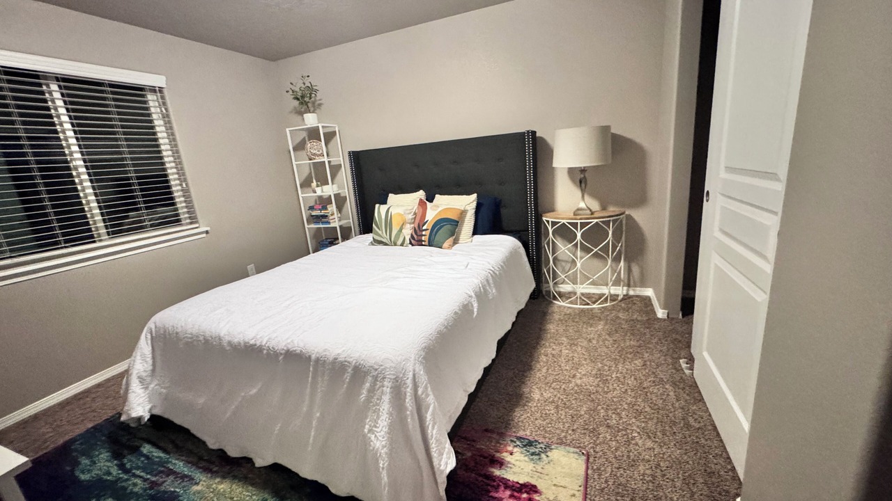 Photo of Bedroom in Larkspur