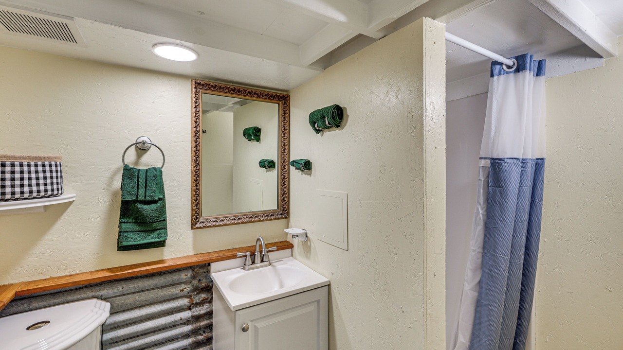 Photo of Bathroom in Grangeville