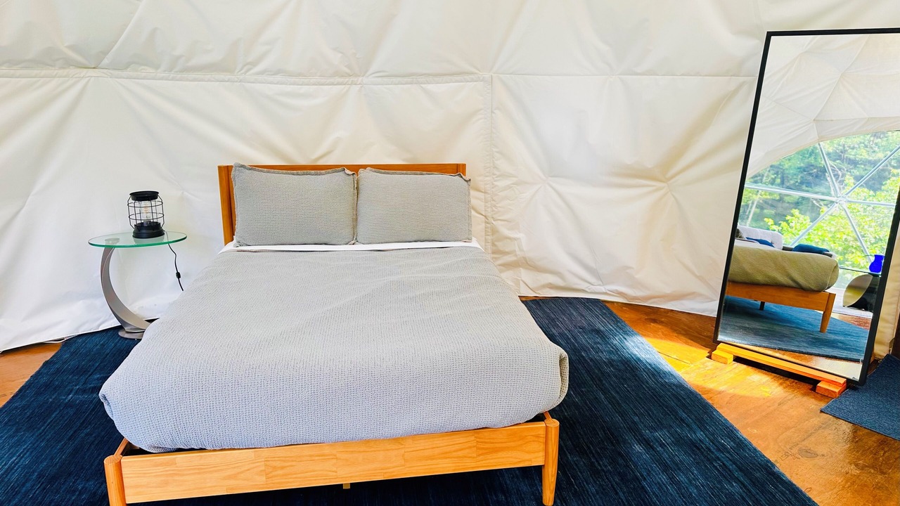 Photo of Bedroom in Gold Bar