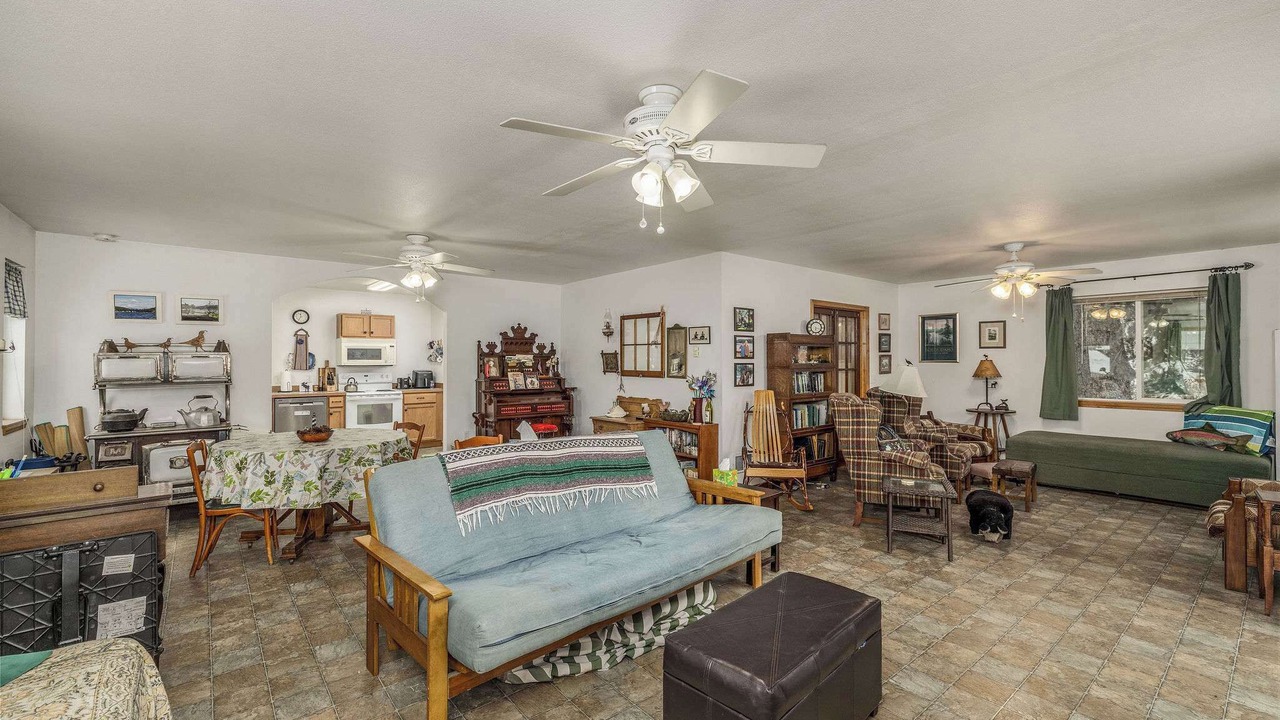 Photo of Livingroom in Rathdrum