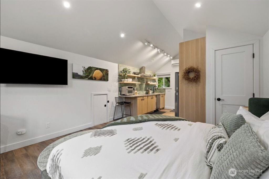 Photo of Bedroom in Park Pointe