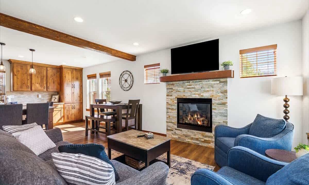 Photo of Livingroom in Dover Bay