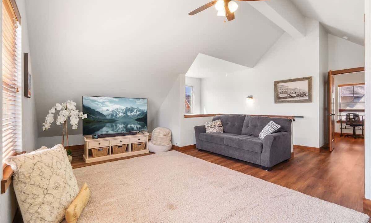 Photo of Livingroom in Dover Bay