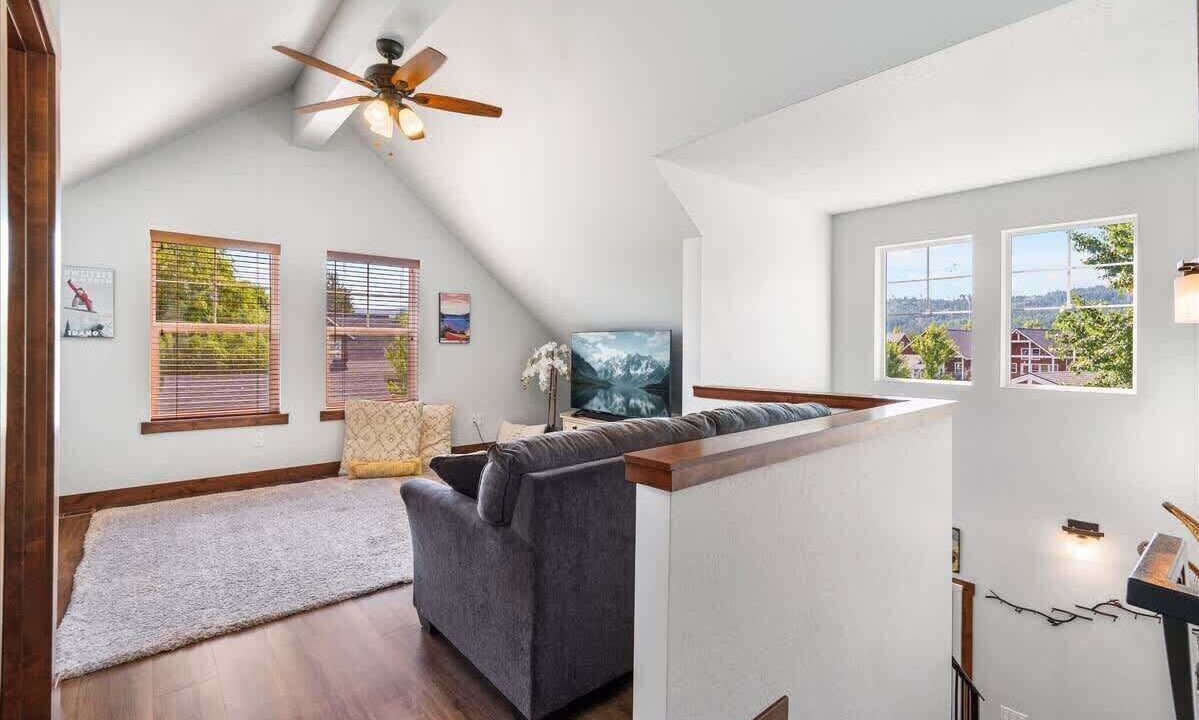 Photo of Livingroom in Dover Bay