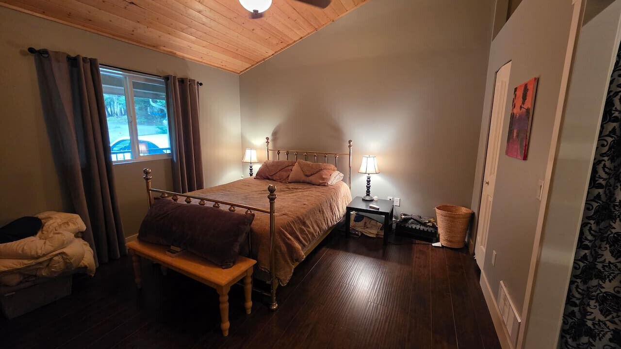 Photo of Bedroom in Point Roberts