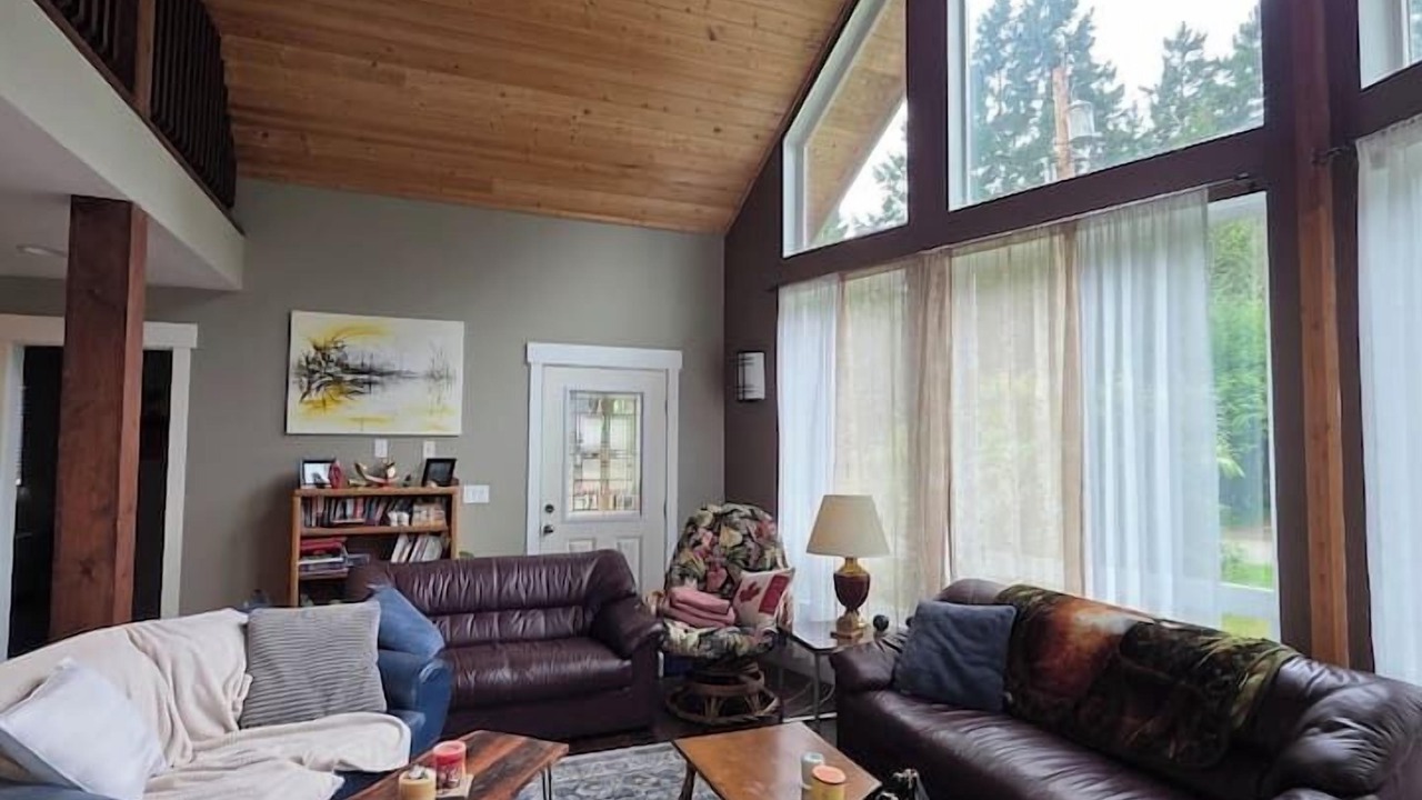 Photo of Livingroom in Point Roberts