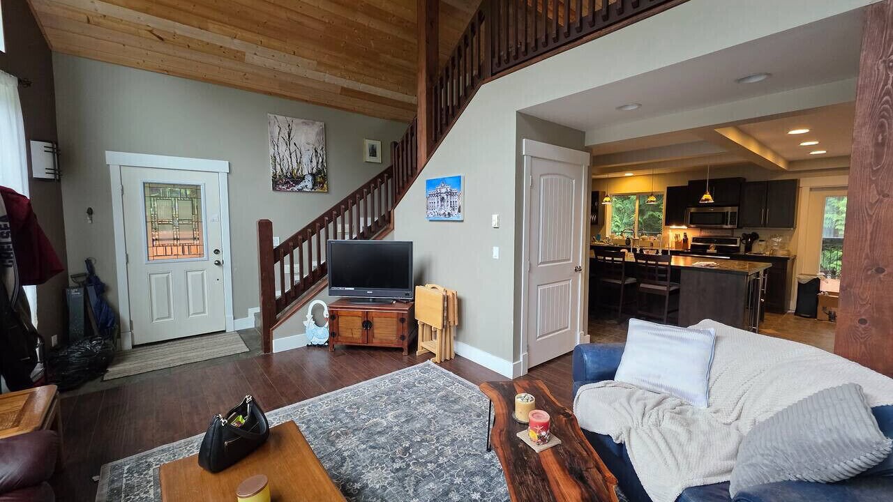 Photo of Livingroom in Point Roberts