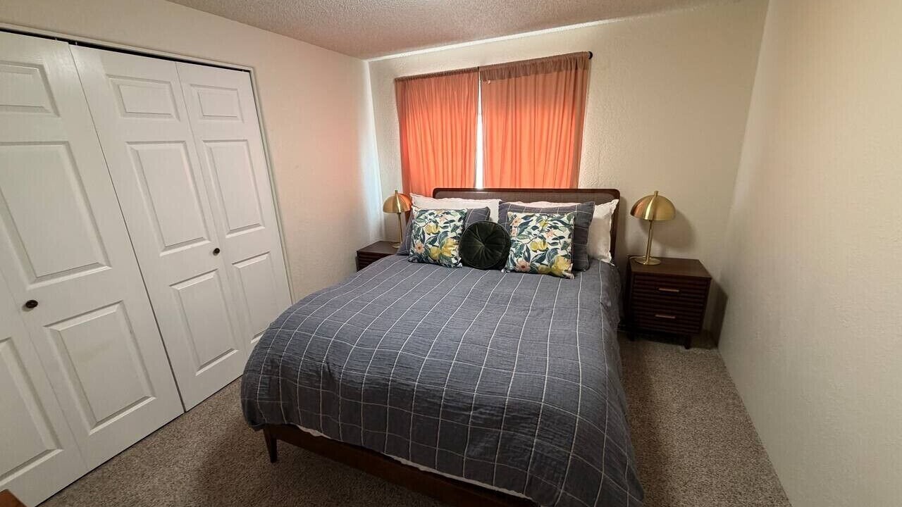 Photo of Bedroom in Grants Pass