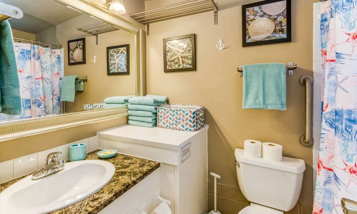 Photo of Bathroom in Ocean Shores