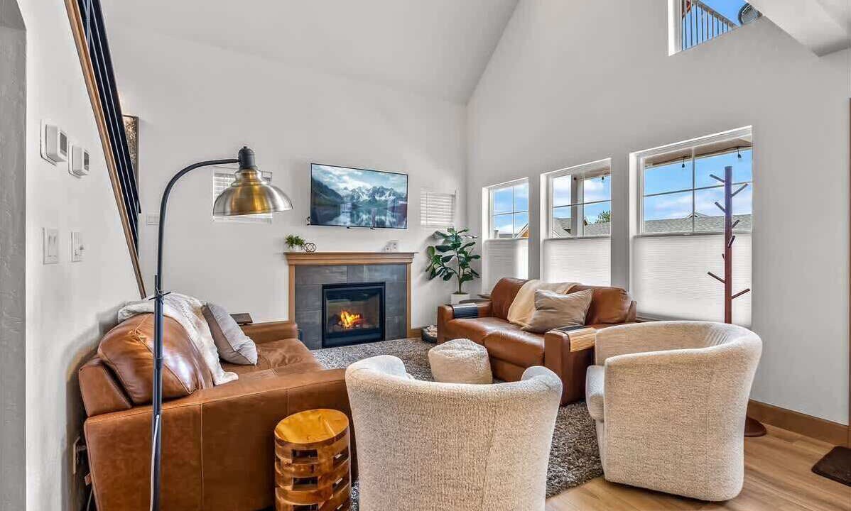 Photo of Livingroom in Dover Bay