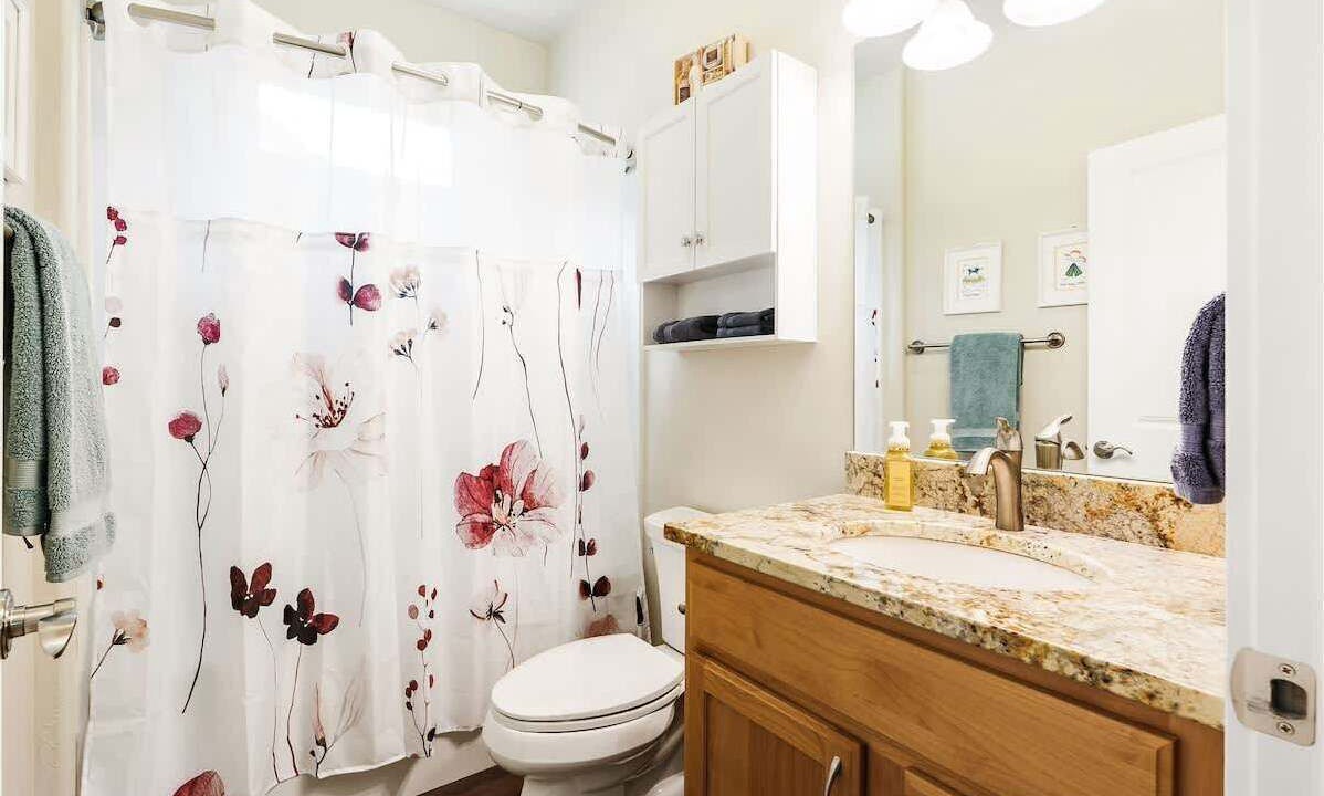 Photo of Bathroom in Dover Bay