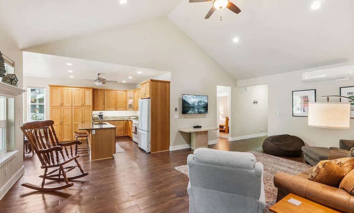 Photo of Livingroom in Dover Bay