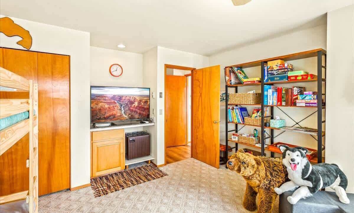 Photo of Bedroom in Belfair