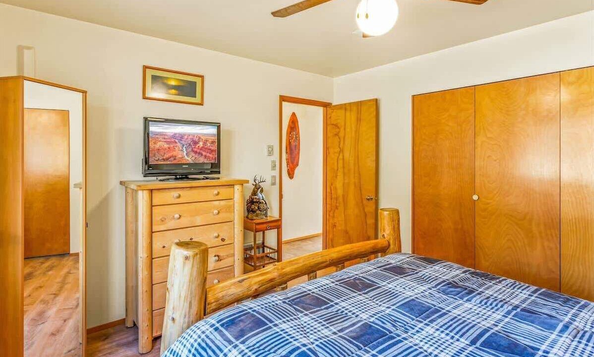 Photo of Bedroom in Belfair