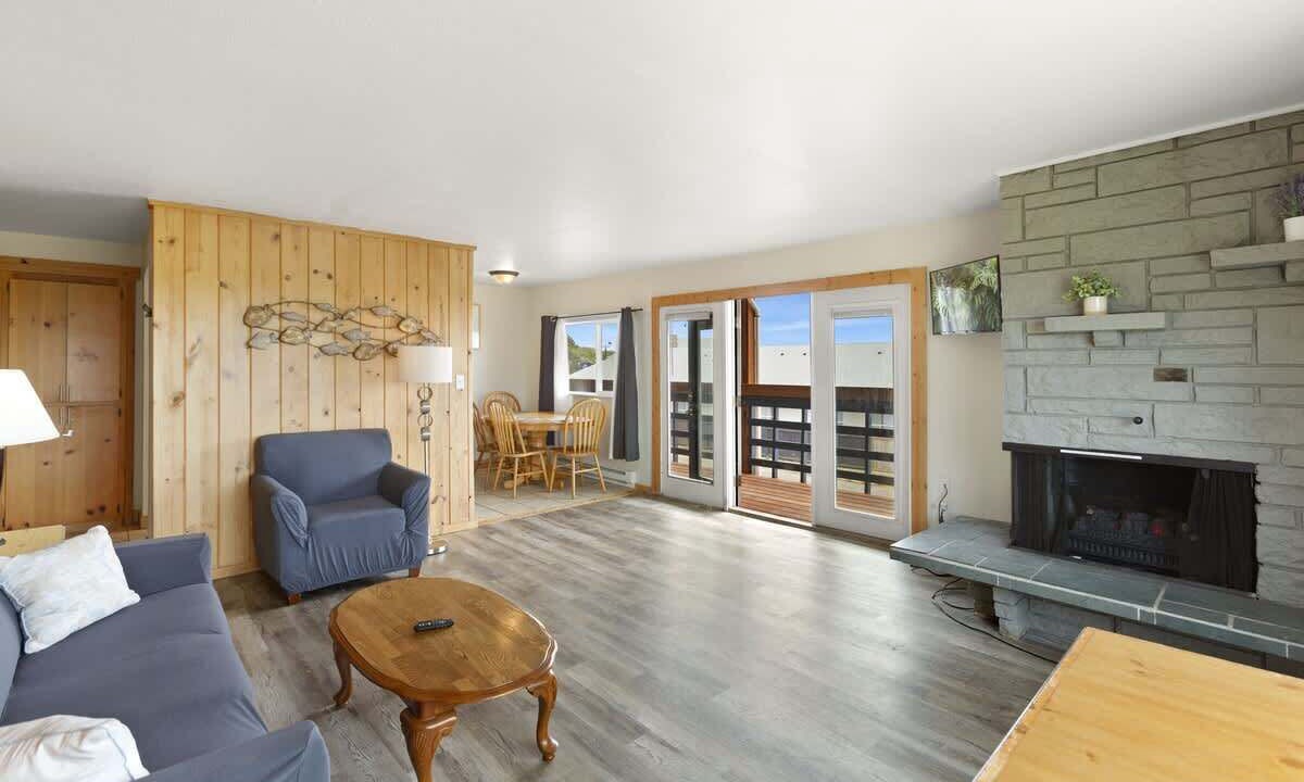 Photo of Livingroom in Ocean Shores