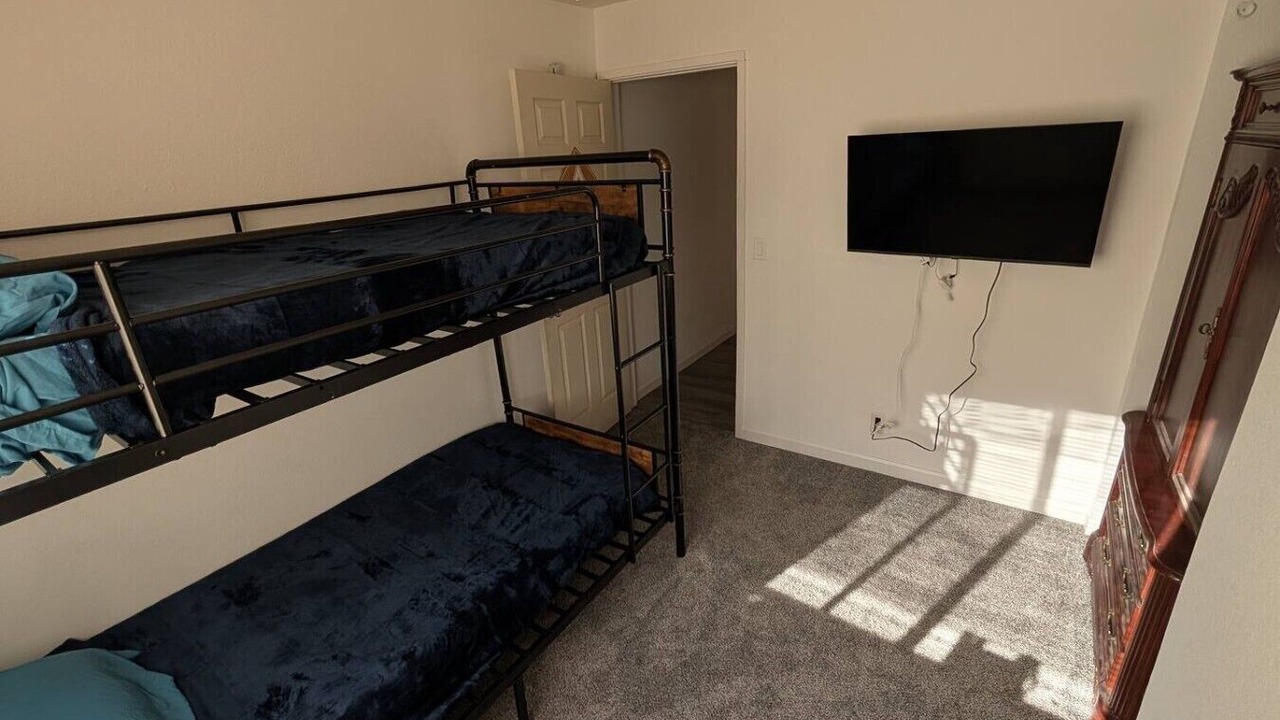 Photo of Bedroom in Grants Pass