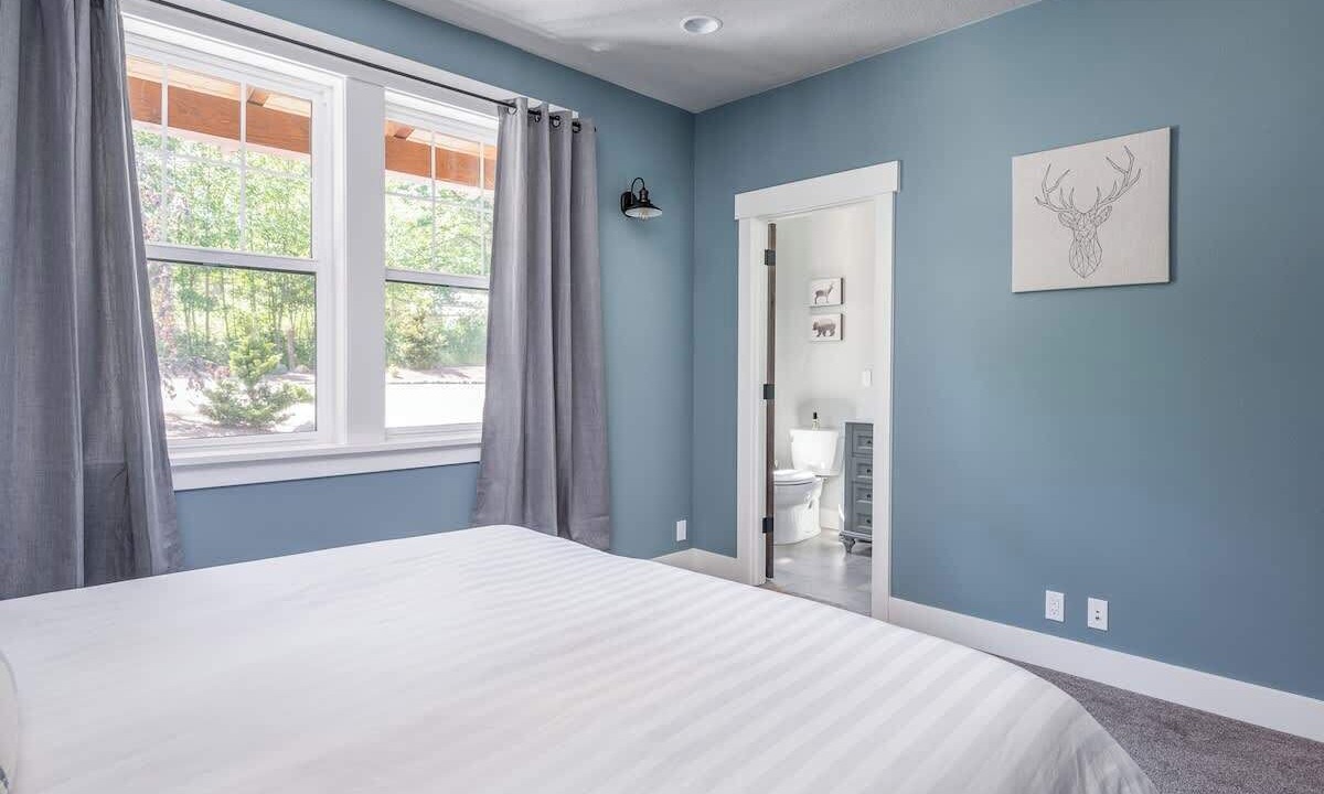 Photo of Bedroom in Sandy