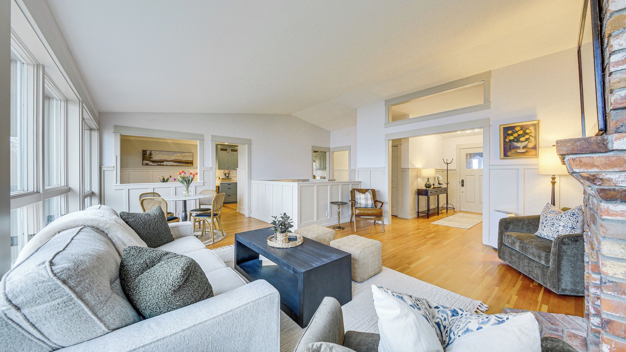 Photo of Livingroom in Ponder Point
