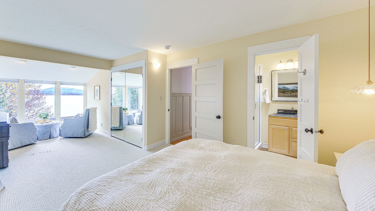 Photo of Bedroom in Ponder Point