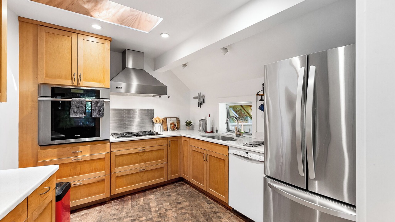Photo of Kitchen in Rollingbay