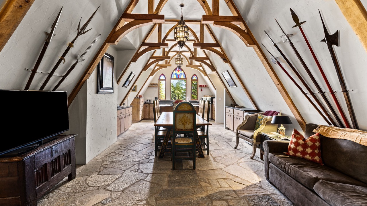 Photo of Livingroom in Sandpoint