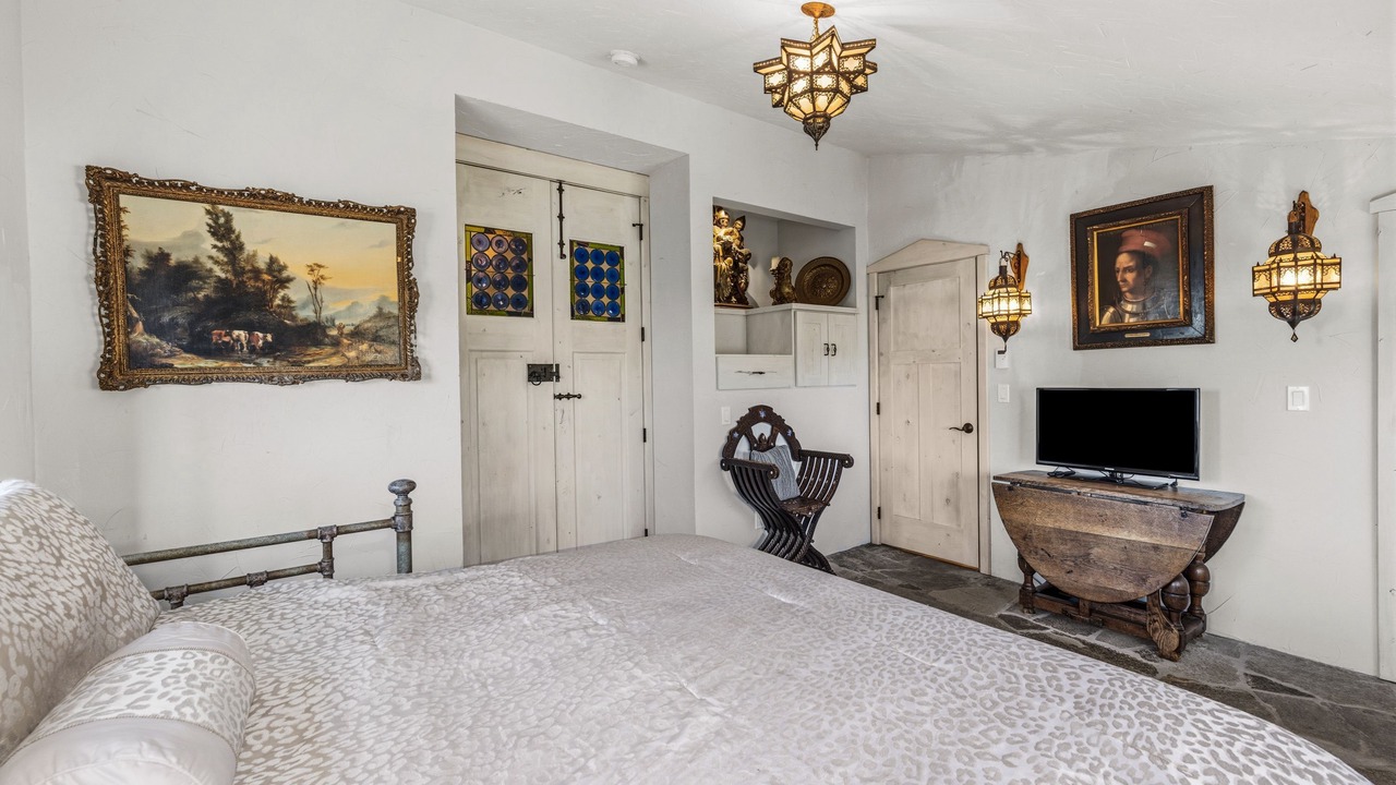 Photo of Bedroom in Sandpoint