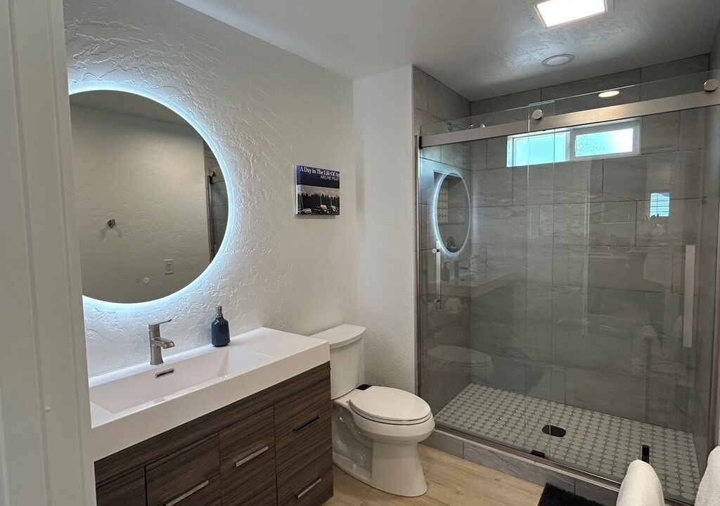 Photo of Bathroom in Garden District