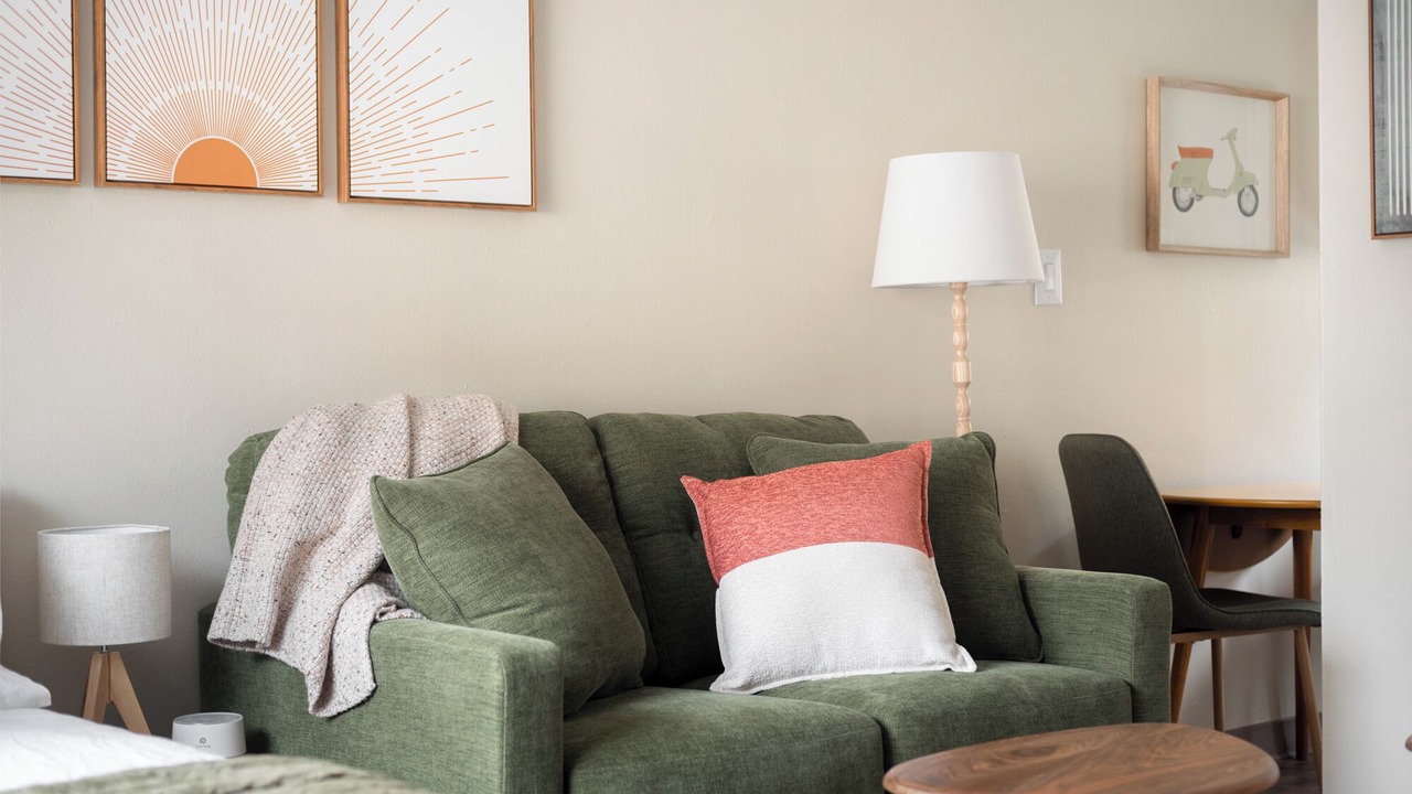 Photo of Livingroom in Belmont