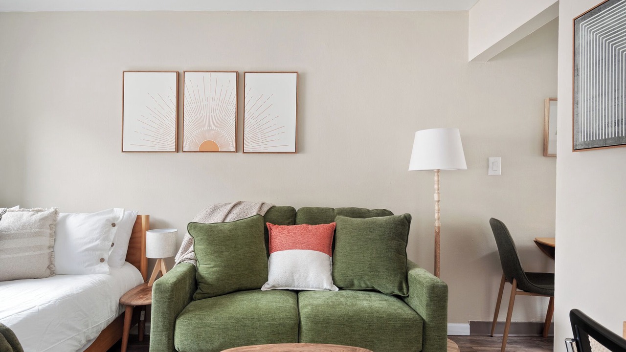 Photo of Livingroom in Belmont